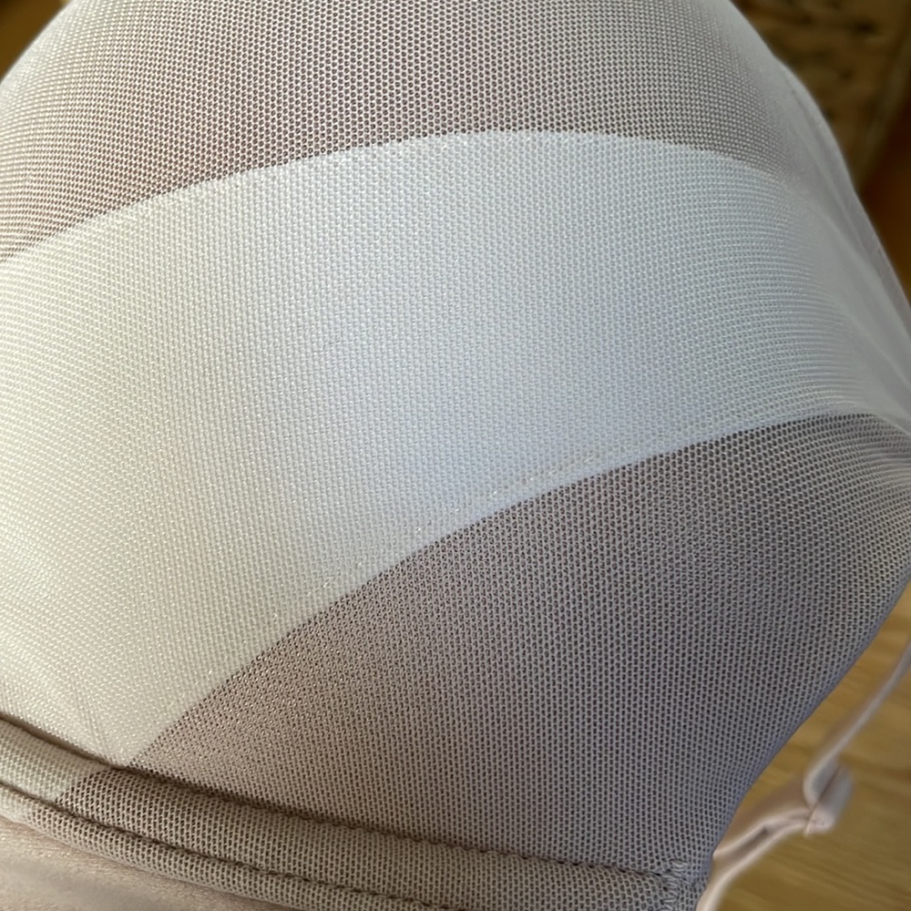 Victoria’s Secret Body by Victoria Perfect Coverage Racerback NUDE Bra 34DD - Picture 5 of 5